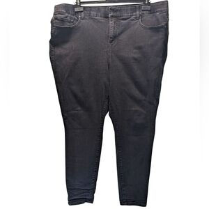 Torrid black bombshell skinny jeans premium stretch size 24R